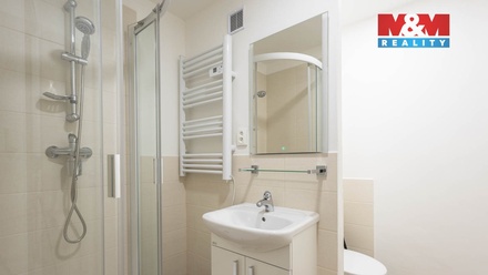 Pronájem bytu 1+kk 20 m², Děčín