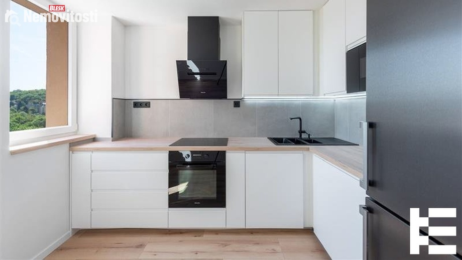 Pronájem bytu 3+1 73 m², Praha - Braník