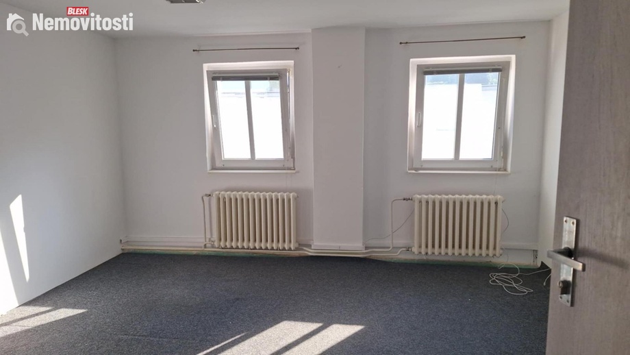 Pronájem kanceláře 17 m², Zelené Předměstí