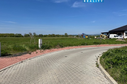 Prodej stavebního pozemku 966 m², Postoloprty