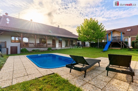 Prodej vily 570 m², Chlum u Třeboně