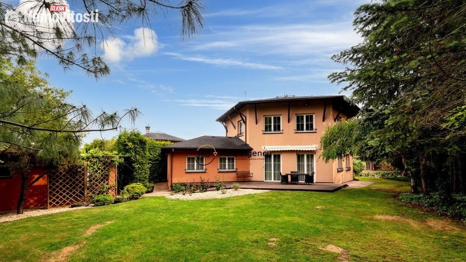 Prodej rodinného domu 486 m², Praha - Vinoř
