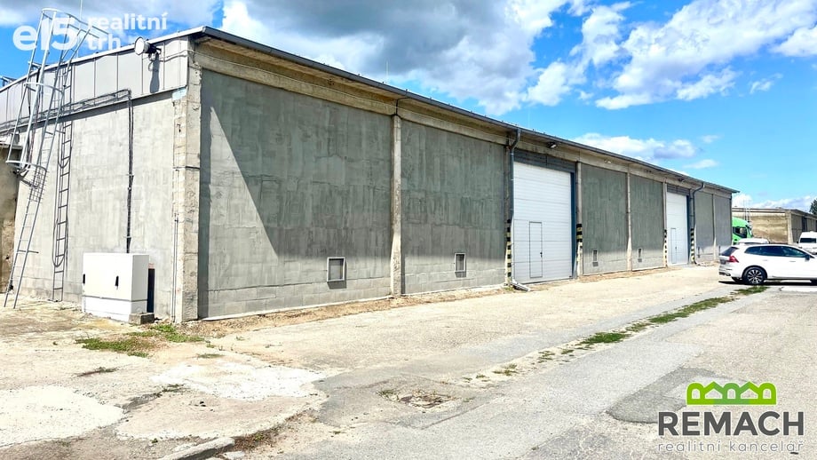 Pronájem skladu 534 m², Staré Město