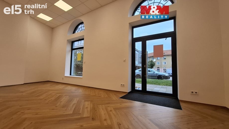 Pronájem obchodního prostoru 43 m², Rožnov pod Radhoštěm