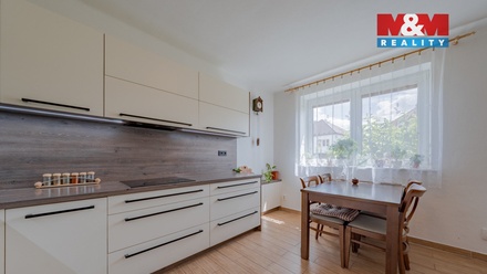 Prodej rodinného domu 167 m², Březolupy