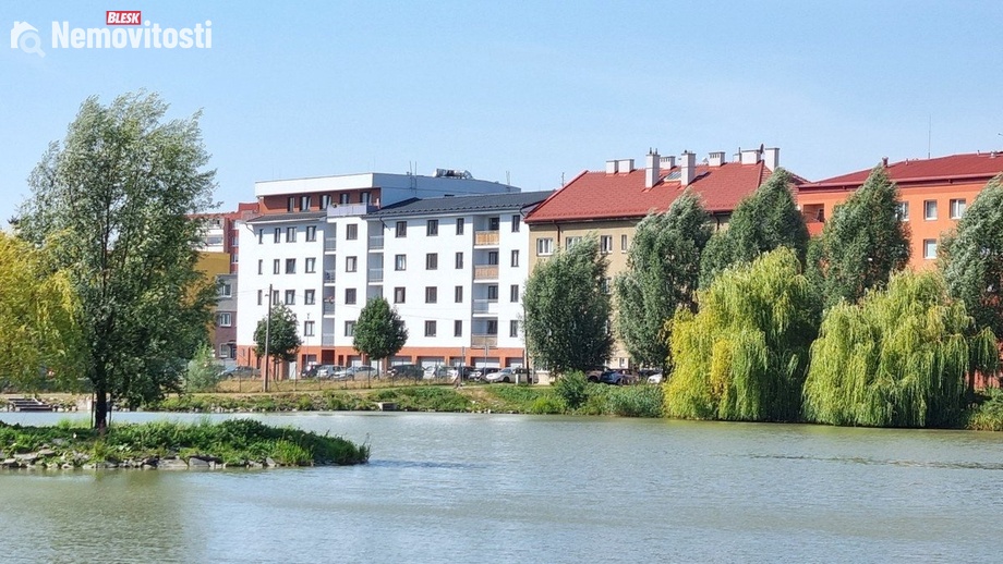 Prodej bytu 1+kk 34 m², Hranice I-Město