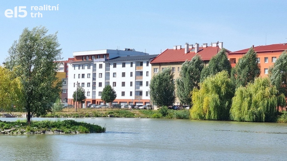 Prodej bytu 1+kk 34 m², Hranice I-Město