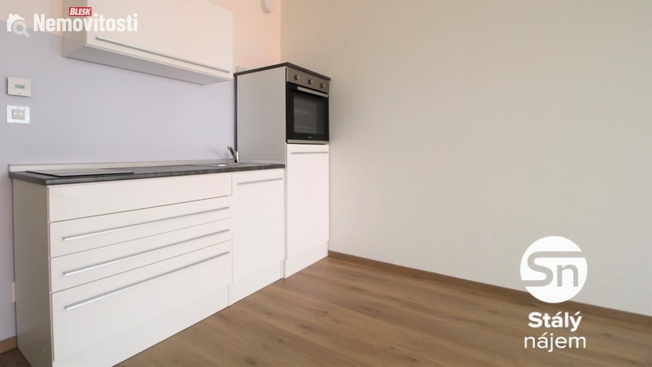 Pronájem bytu 1+kk 43 m², Praha - Záběhlice