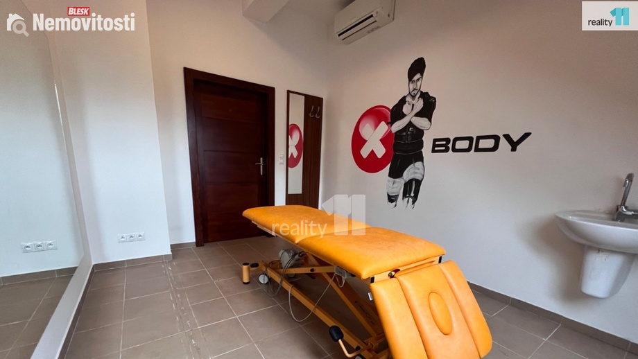 Pronájem obchodního prostoru 12 m², Karlovy Vary