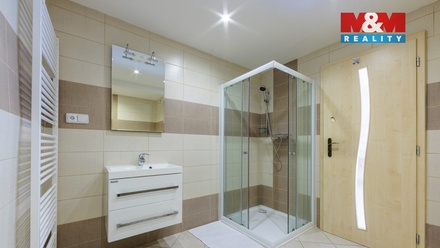 Prodej rodinného domu 280 m², Jindřichovice