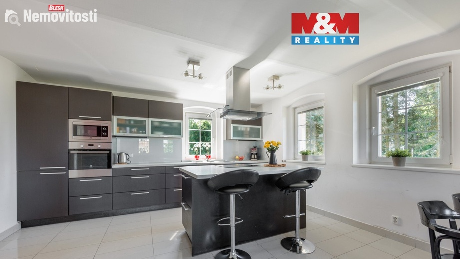 Prodej rodinného domu 280 m², Jindřichovice