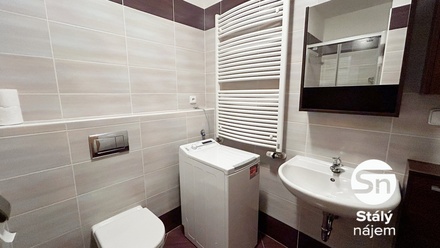 Pronájem bytu 1+kk 31 m², Praha - Horní Měcholupy