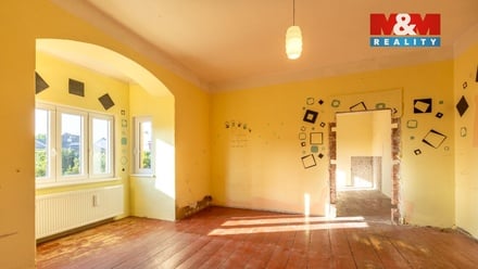 Prodej rodinného domu 219 m², Jesenice