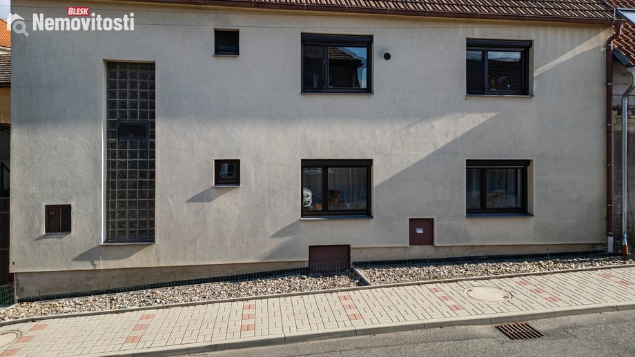 Prodej rodinného domu 216 m², Hostouň