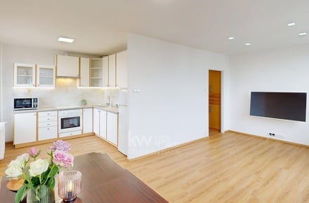 Pronájem bytu 2+kk 59 m², Praha - Strašnice