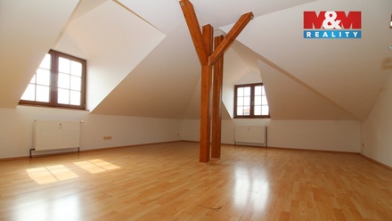Prodej bytu 2+1 92 m², Nový Bor