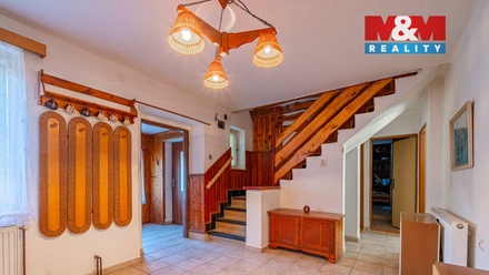 Prodej rodinného domu 196 m², Kácov