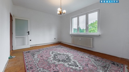 Prodej bytu 3+1 74 m², Nová Role