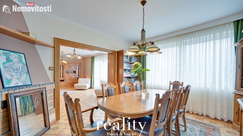 Prodej rodinného domu 480 m², Hodonice