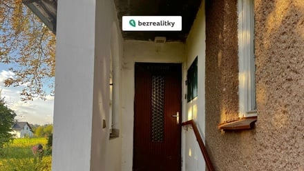 Prodej rodinného domu 200 m², Návsí