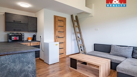 Prodej stavebního pozemku 755 m², Křenovice