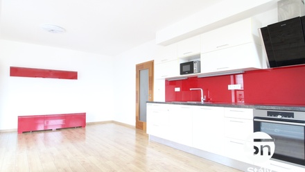 Pronájem bytu 3+kk 70 m², Praha - Štěrboholy
