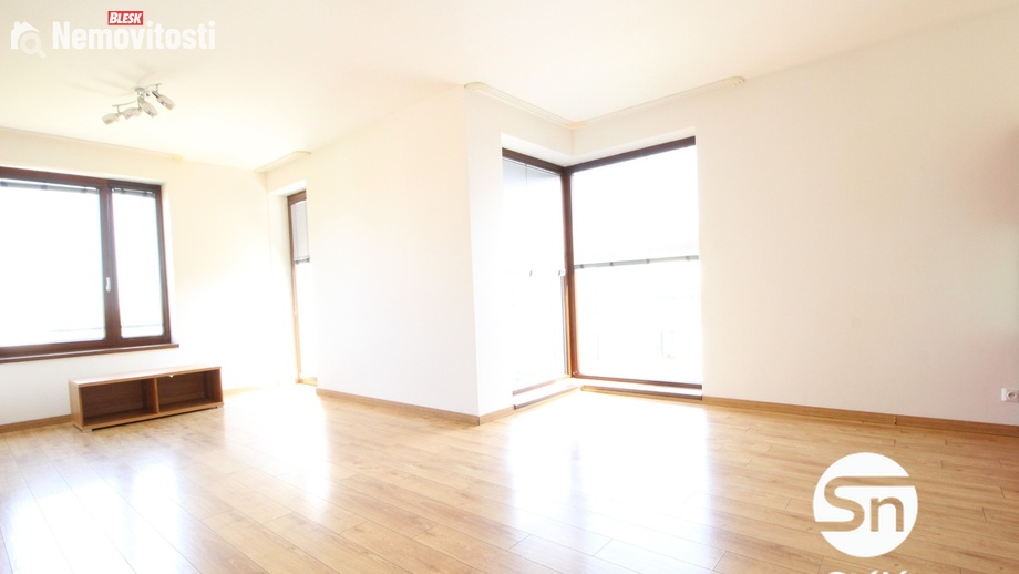 Pronájem bytu 3+kk 70 m², Praha - Štěrboholy