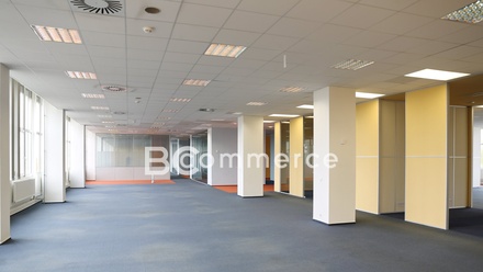 Pronájem kanceláře 700 m², Brno - Královo Pole