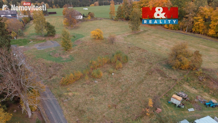 Prodej stavebního pozemku 1 091 m², Podhradí