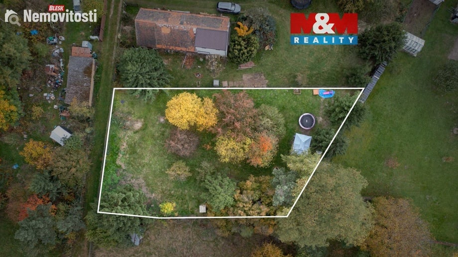 Prodej stavebního pozemku 1 049 m², Bezděkov