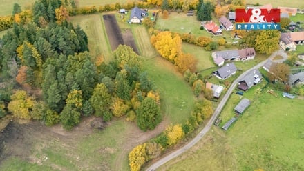 Prodej stavebního pozemku 3 805 m², Kolinec