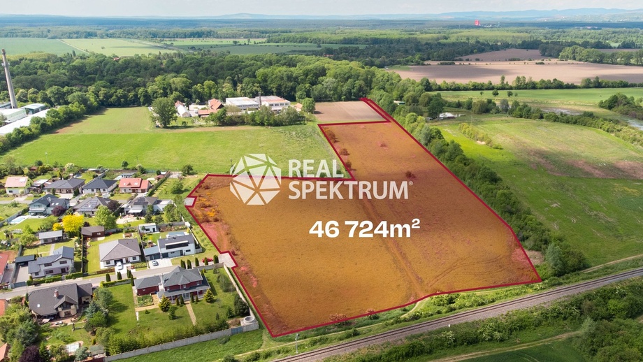 Prodej komerčního pozemku 46 724 m², Strážnice