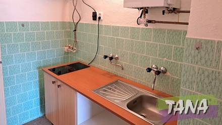 Pronájem obchodního prostoru 135 m², Chotěvice