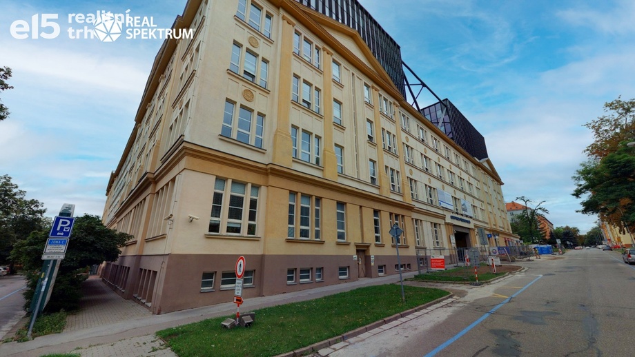 Pronájem kanceláře, 1 200 m² - Brno - Ponava