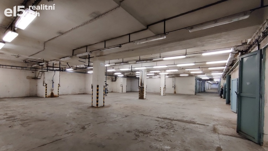 Pronájem sklady, 416 m² - Praha - Vysočany