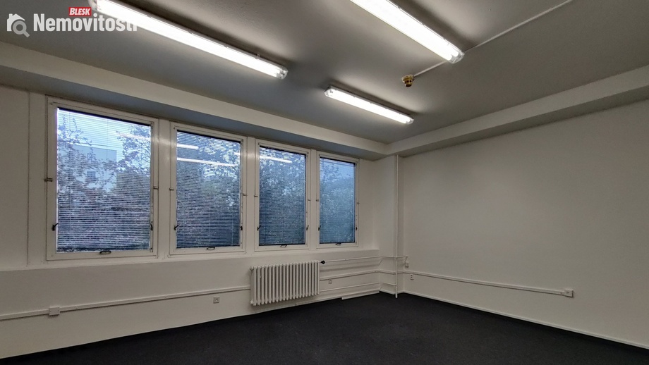 Pronájem kanceláře 25 m², Praha - Modřany