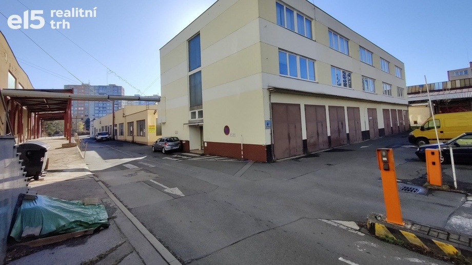 Pronájem kanceláře, 509 m² - Praha - Žižkov