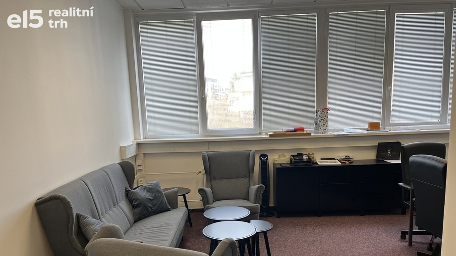 Pronájem kanceláře, 328 m² - Praha - Třebonice