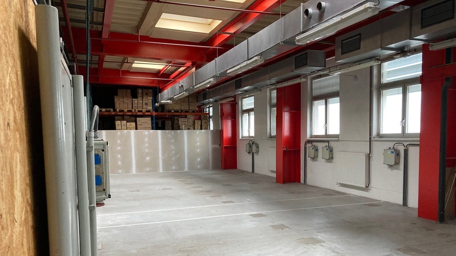 Pronájem sklady, 130 m² - Praha - Třebonice