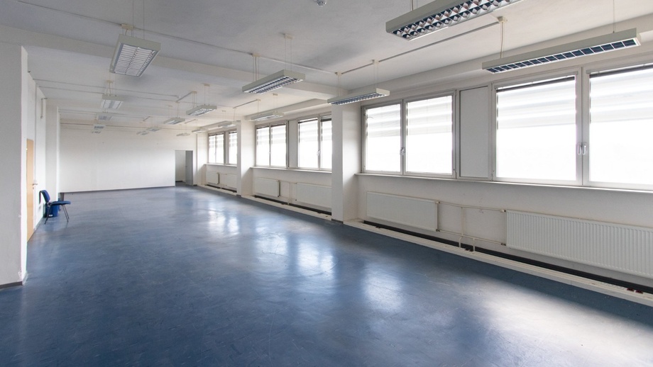 Pronájem kanceláře 320 m², Praha - Třebonice