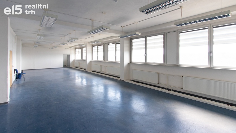 Pronájem kanceláře 320 m², Praha - Třebonice