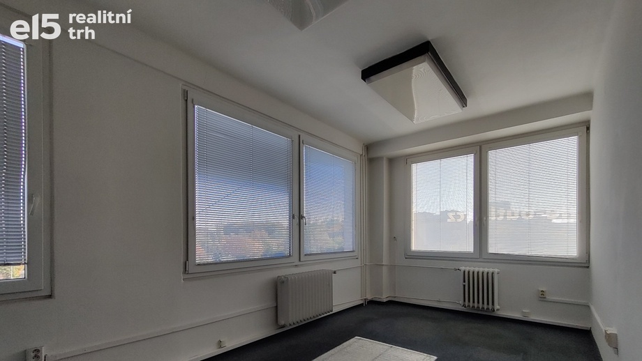 Pronájem kanceláře, 34 m² - Praha - Žižkov