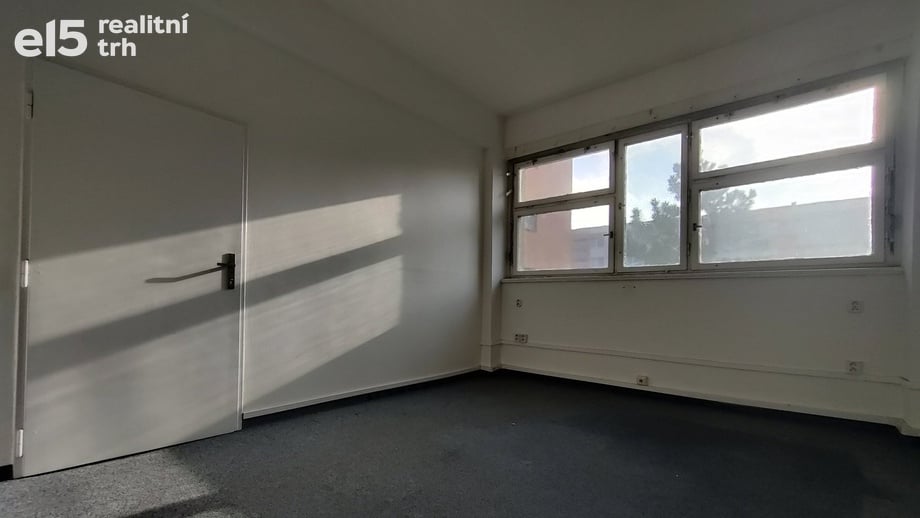 Pronájem kanceláře, 31 m² - Praha - Žižkov