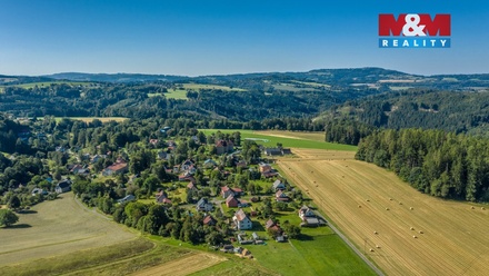 Prodej stavebního pozemku 750 m², Jesenný