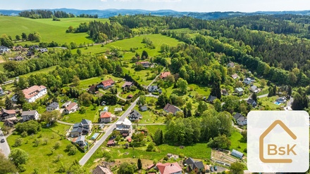 Prodej stavebního pozemku 1 956 m², Skuhrov