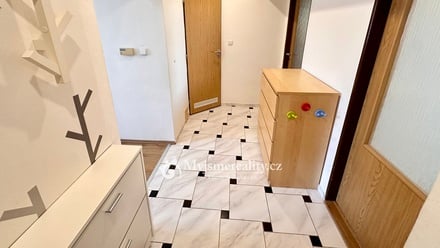 Pronájem bytu 3+1 67 m², Dobšice