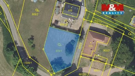 Prodej stavebního pozemku 586 m², Bystřice