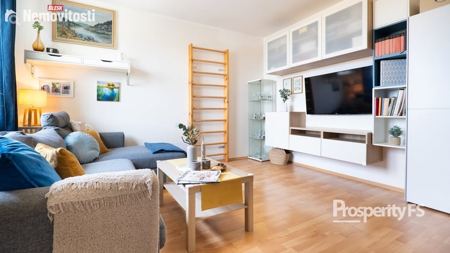 Prodej bytu 2+kk 48 m², Stochov