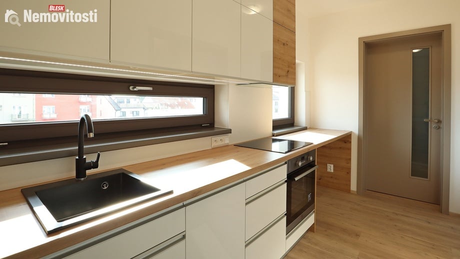 Pronájem bytu 1+1 31 m², Brno - Maloměřice