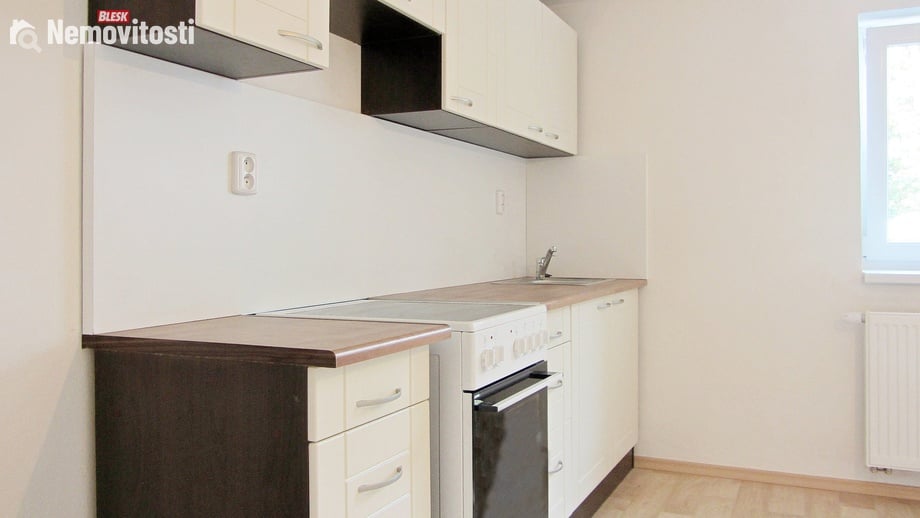Pronájem bytu 1+kk 25 m², Rajhrad
